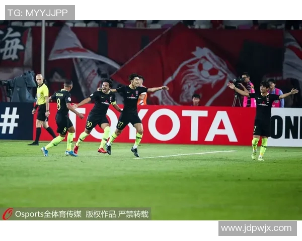 广州足球队在钻石联赛中的崛起与挑战历程全景回顾